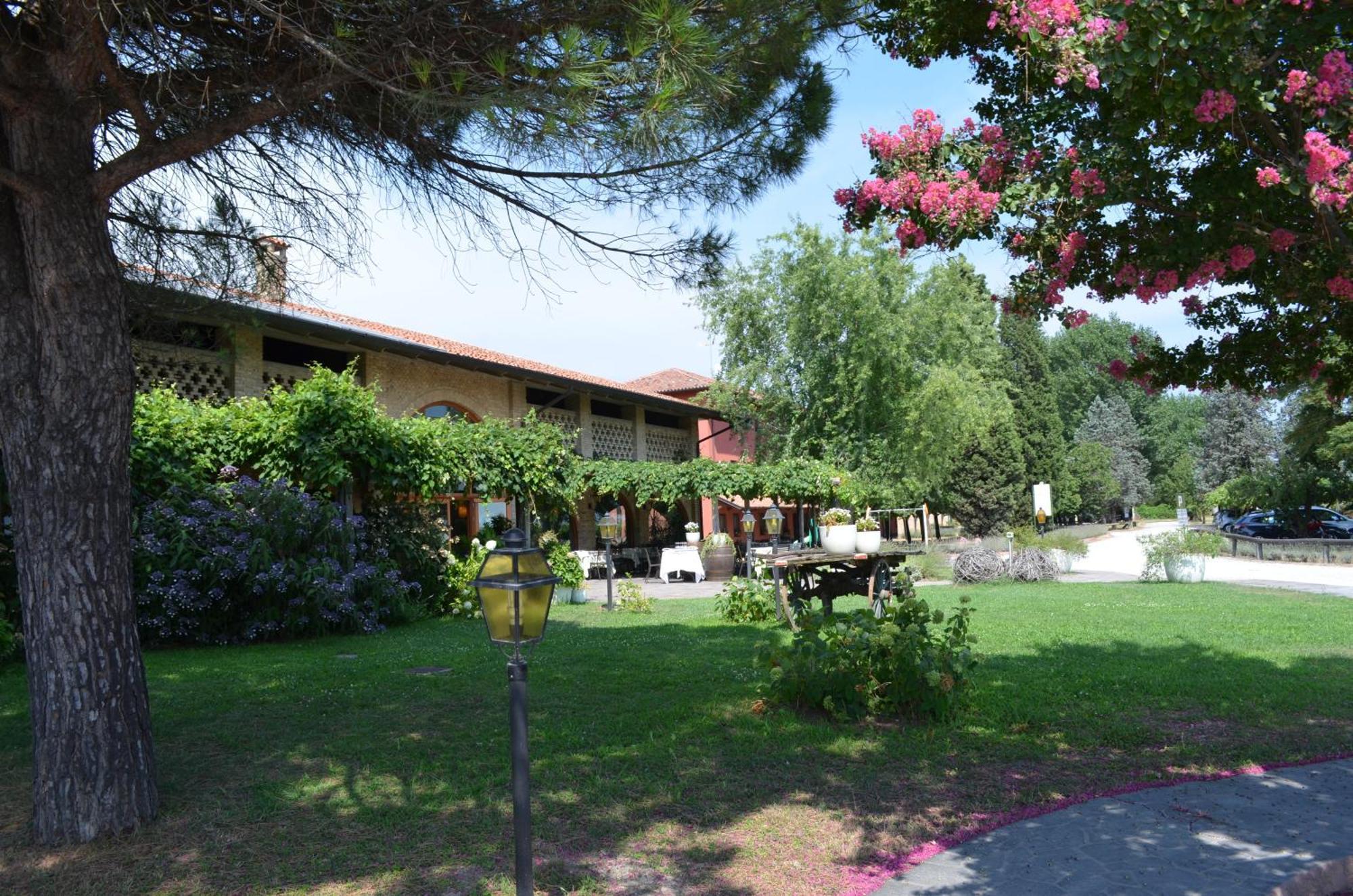Agriturismo Isola Augusta Palazzolo dello Stella Εξωτερικό φωτογραφία