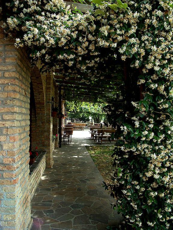 Agriturismo Isola Augusta Palazzolo dello Stella Εξωτερικό φωτογραφία