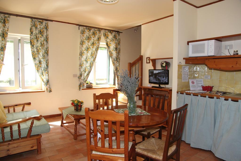 Agriturismo Isola Augusta Palazzolo dello Stella Εξωτερικό φωτογραφία
