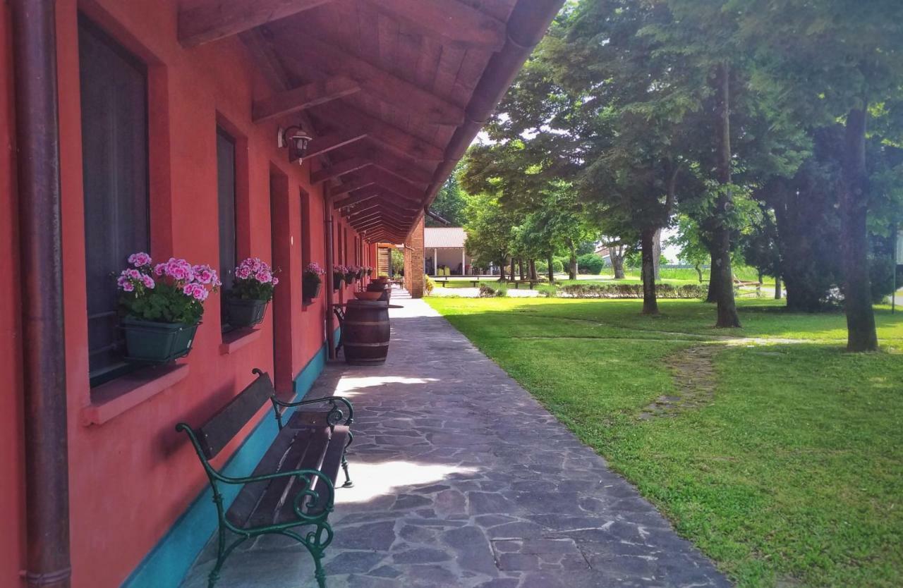 Agriturismo Isola Augusta Palazzolo dello Stella Εξωτερικό φωτογραφία