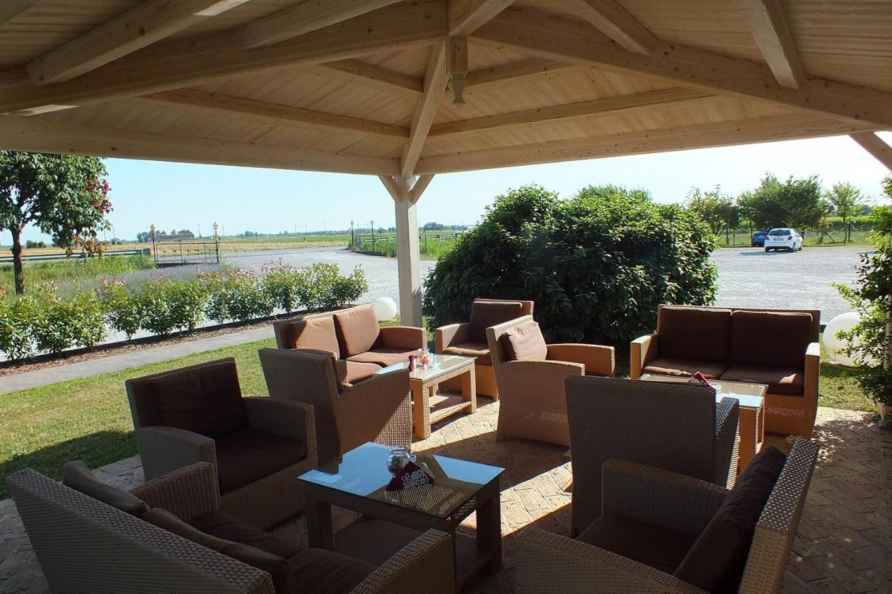 Agriturismo Isola Augusta Palazzolo dello Stella Εξωτερικό φωτογραφία